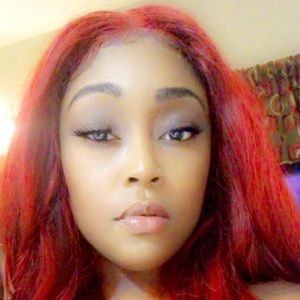 Meet your Posher, Johnese